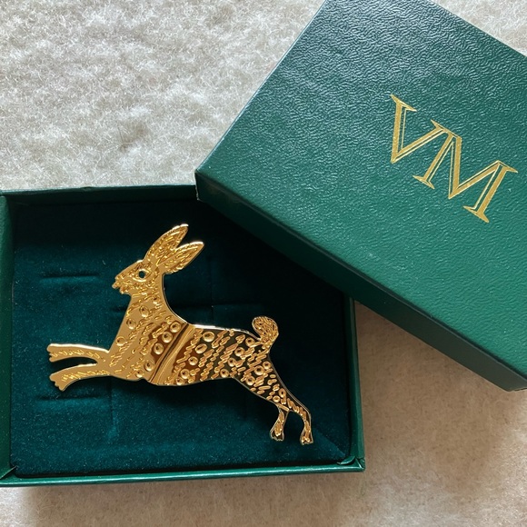 Rabbit Pin - Picture 2 of 7